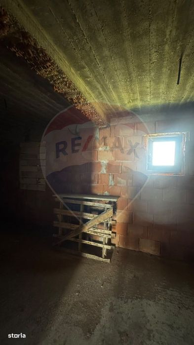Casă / Vilă cu 6 camere de vânzare