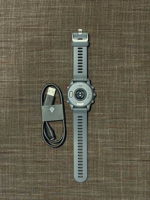 Чисто нов смарт часовник с Gps, Garmin Forerunner255