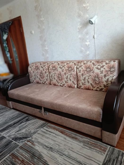 Продам диван б/у, в хорошем состоянии