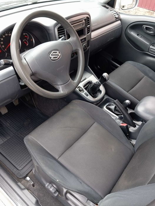 Suzuki Grand Vitara 4x4 reductor 2.0 benzina