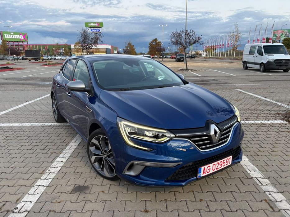 RENAULT Megane 2020 — imagine 2