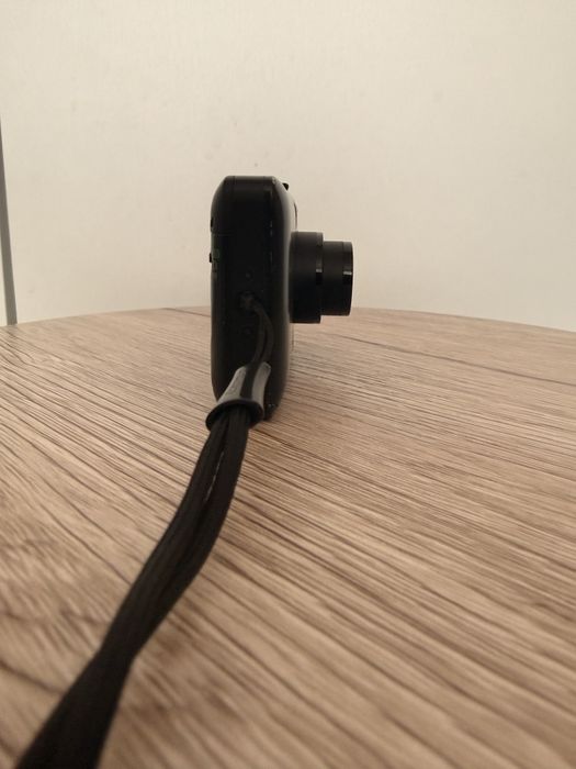 Canon Ixus 100 IS със зарядно и карта памет