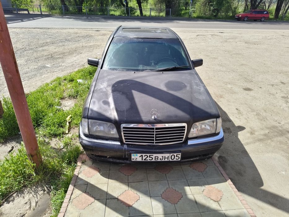 Продам Мерседес 202