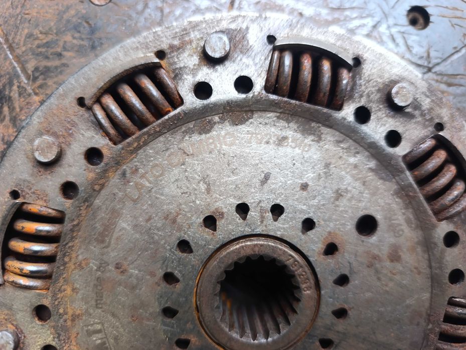 Демпферен маховик за Фиат Крома, Опел Зафира / Croma, Zafira