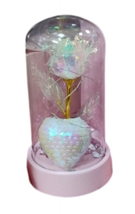 Вълшебна роза под стъклен купол с пайетено сърце и LED светлини