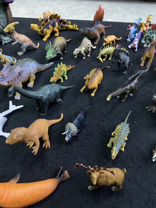 Colectie de dinozaurii si animalute