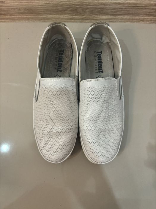 Кожени обувки