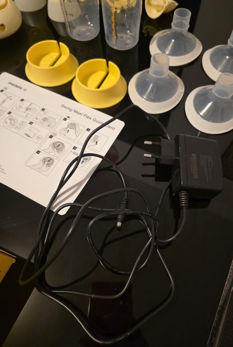 Pompă de sân electrică dublă Medela Swing Maxi Flex