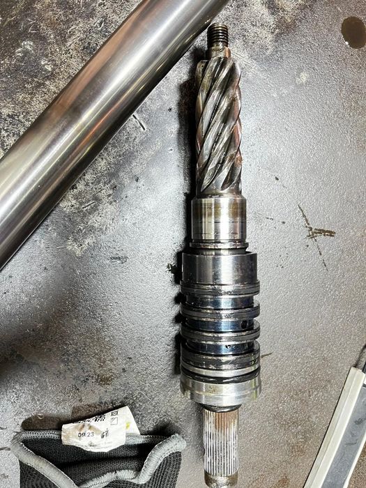 Продам рулевую рейку WV T4