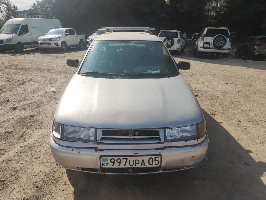 Автомобиль Ваз 2111
