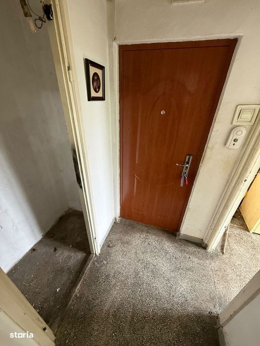 2 camere Calea Severinului 3/4 54 mp balcon 6mp centrală