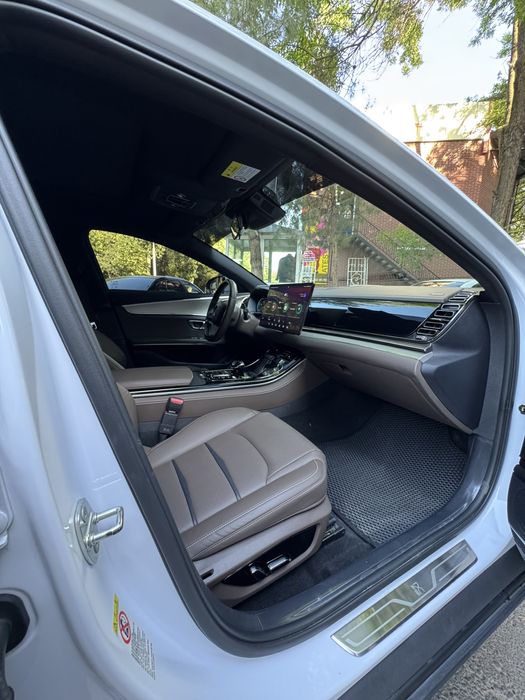 Byd Han 3.9s 605km