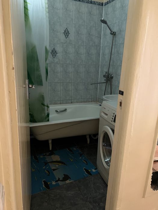 Продам квартиру Чиланзар 15, 3/4/4 не торец.С обстановкой.