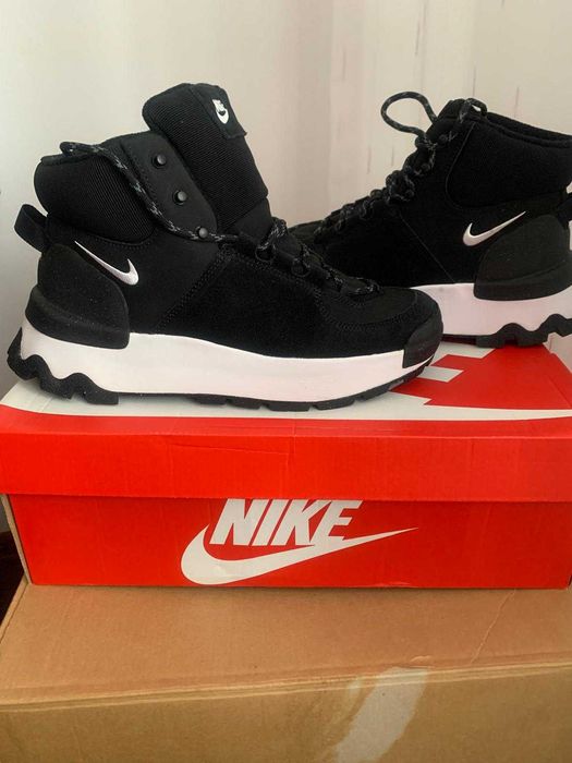 Ghete si adidasi Nike