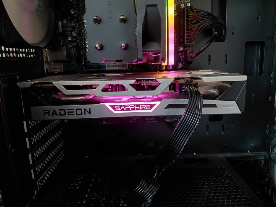 Видеокарта rx6600xt saphire nitro+