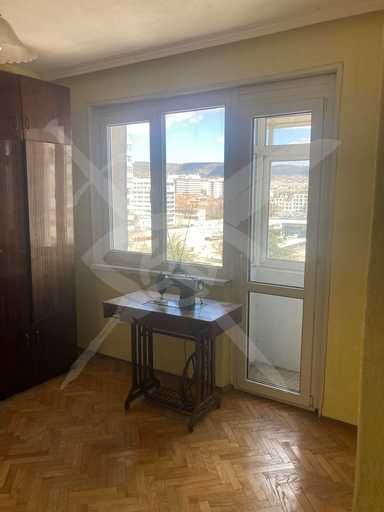 Тристаен апартамент в района на Окръжна болница- 102658