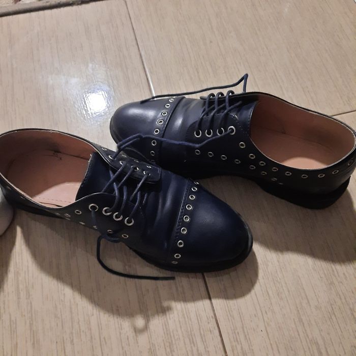 2 p pantofi dama pret ptr ambele perechi!! Oferta!!