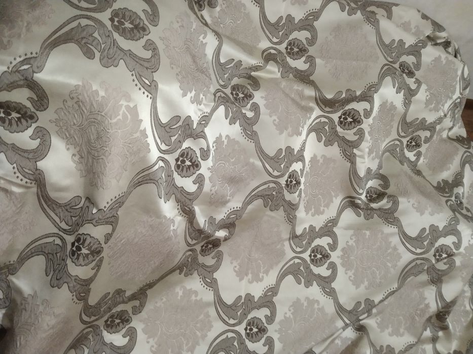 Продам шторы теневые