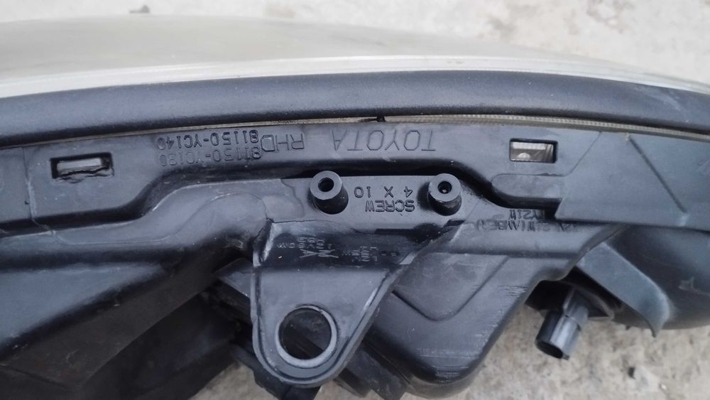 Фара тайота камри xv35оригинал