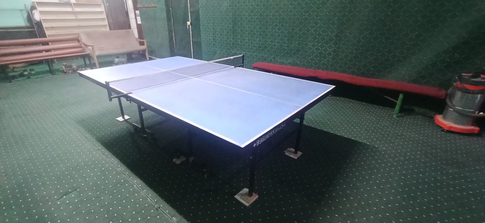 Stol tennis sotiladi