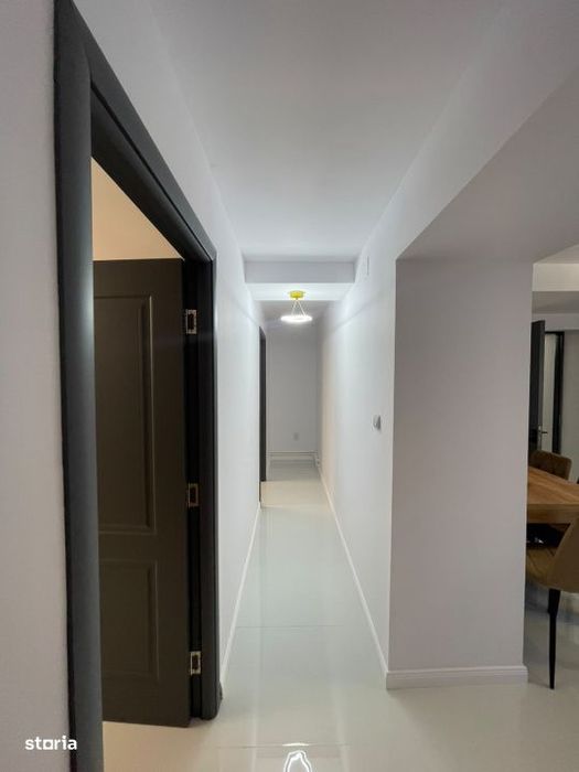 Apartament 3 camere, 100 mp, 2 parcare, zona Ultracentrala