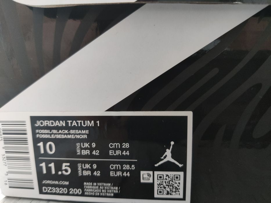 Adidași Jordan Tantum 1