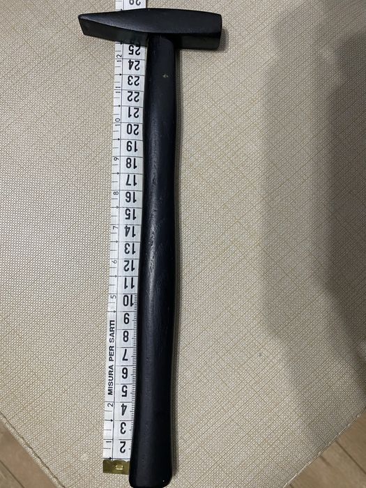 Молоток слесарный