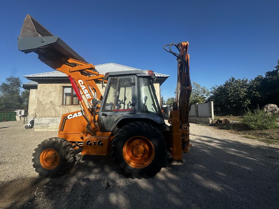 Продам трактор Case 580 3в1