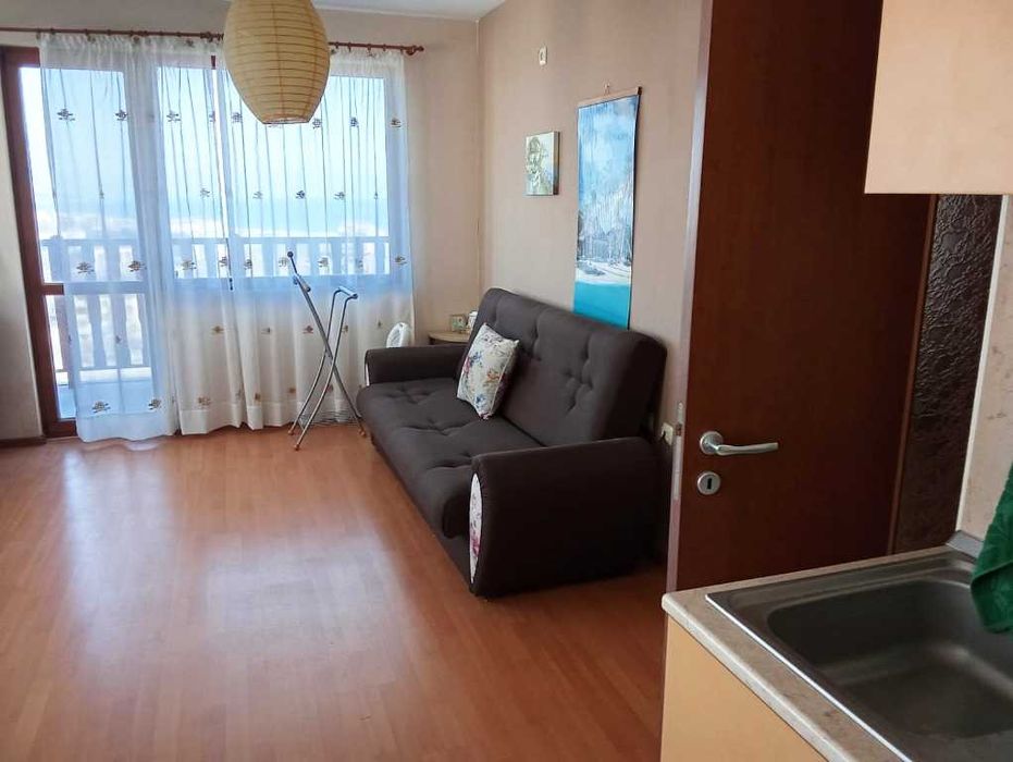 Продавам Двустаен апартамент гр.Обзор