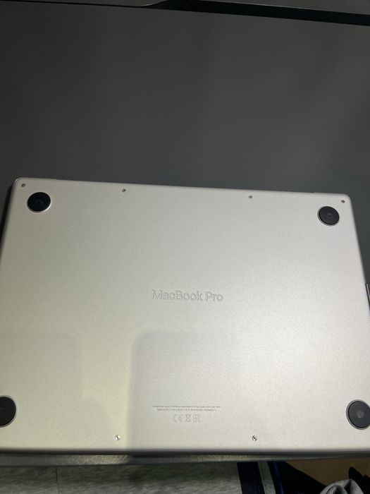 MacBook M1 Pro 14-inch