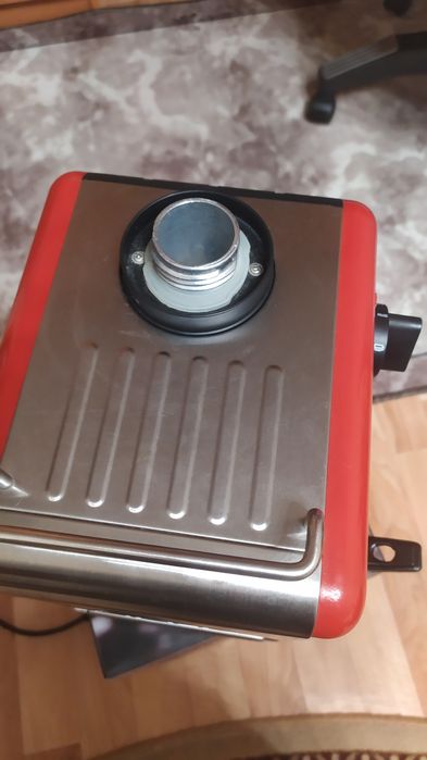 Кофеварка рожковая