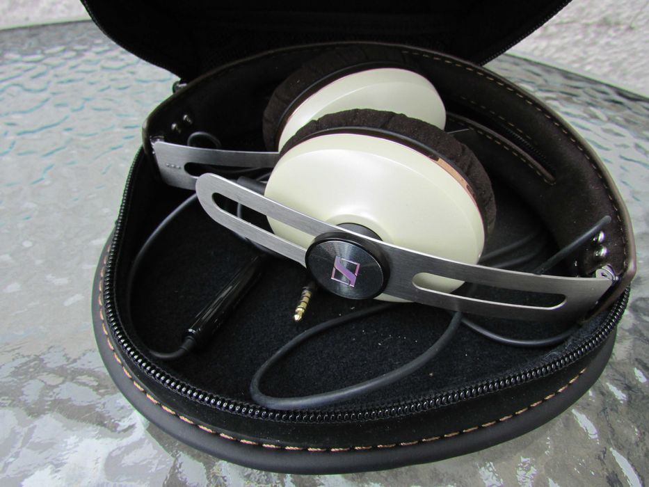 Слушалки Sennheiser Momentum 2.0