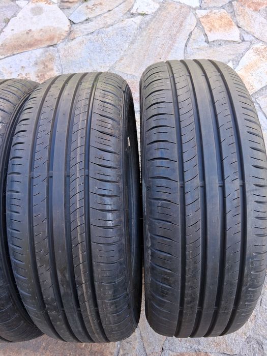 215 60 17  DUNLOP