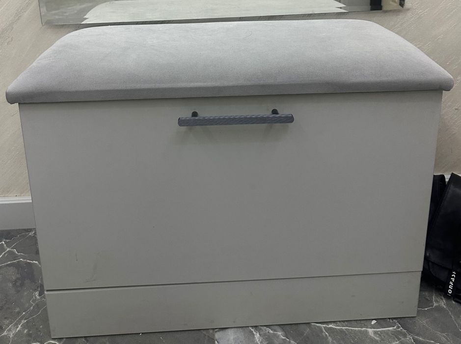 Тумба в прихожую