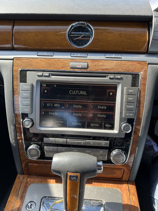 Navigatie originala Vw Phaeton 2010-1015 cu touch