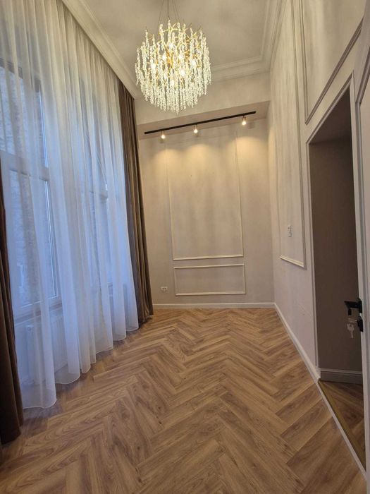 Ultracentral ! Apartament 2 camere, stil clasic, renovat integral
