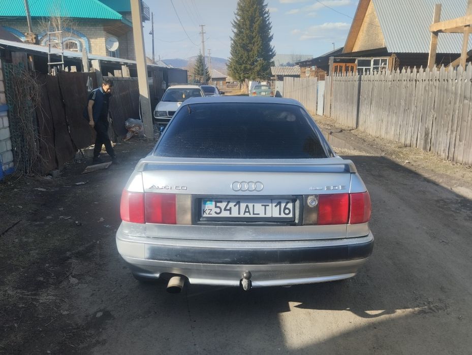 Ауди 80 Б4 срочно