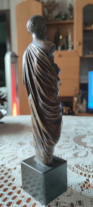 Стара Авторска Бронзова Пластика на Хипократ