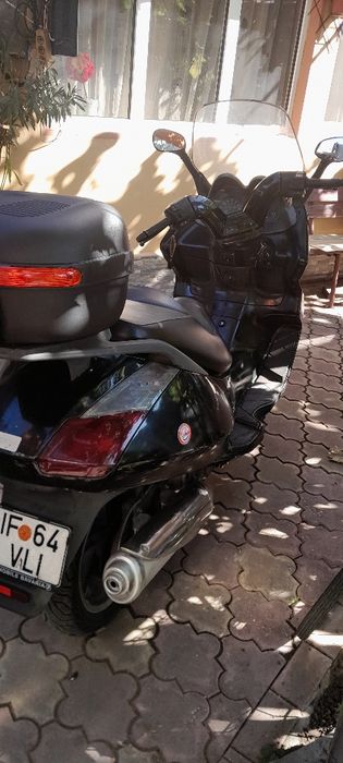 Maxiscuter Aprilia Atlantic