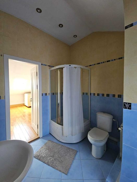 Дава се под наем Многостаен апартамент в София, Редута - 160 кв.м за 700 € - Снимка #2