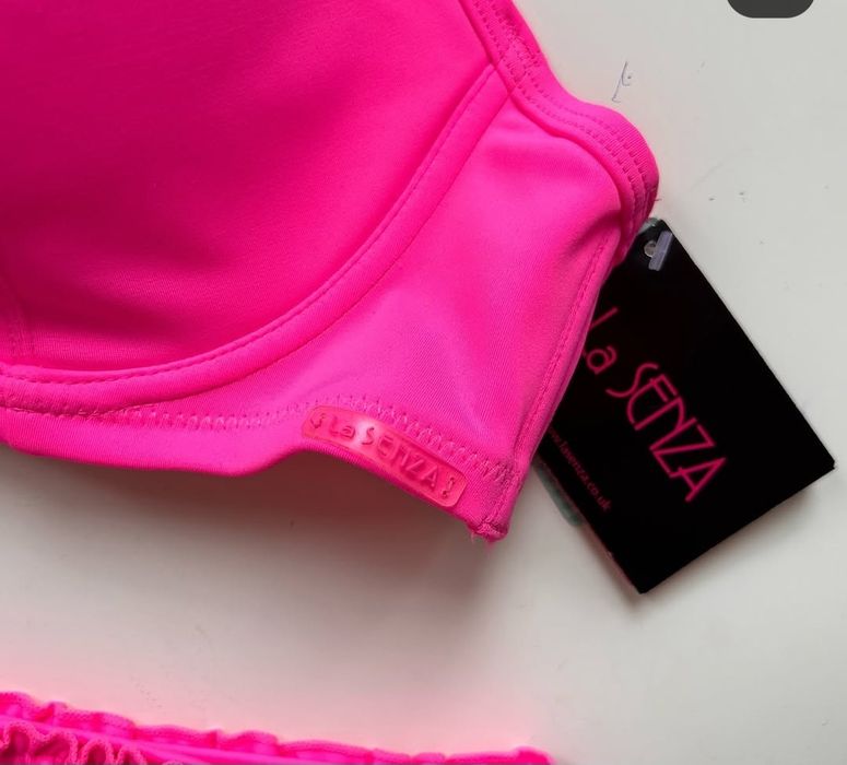 Нов бански La Senza New pink bekini