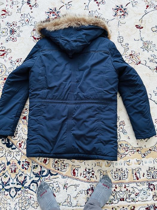 Продам зимнию куртку