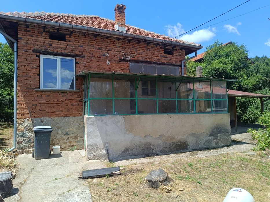 Продава се Къща в Етрополе - 77 кв.м за 596 €/кв.м - Снимка #1