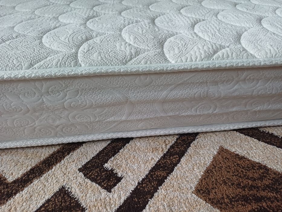 Продам матрас 160×200