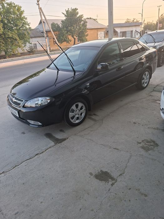 Gentra srochna sotiladi yil i2023 probegi 6600