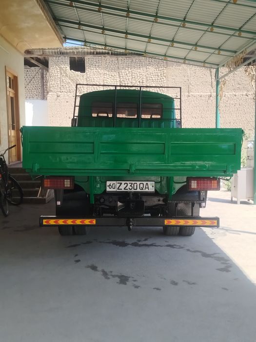 Мерсадес 508 Гигант