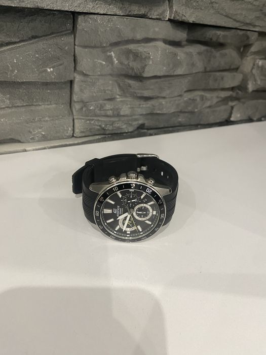 Casio Edifice EFV-570P-1