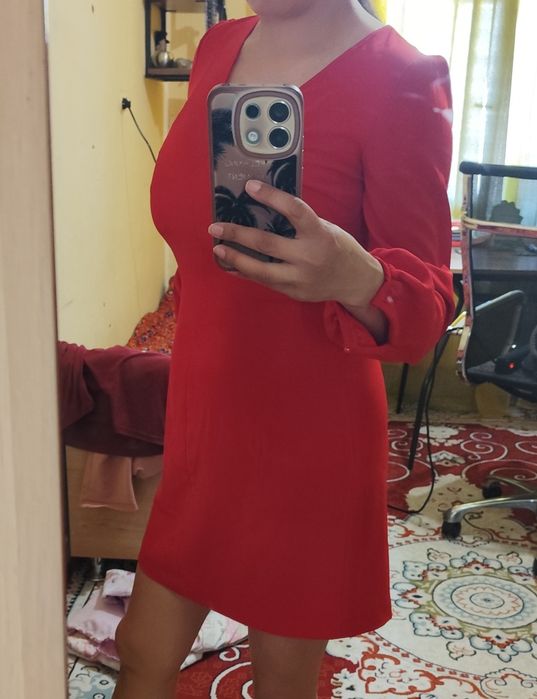 Продам платья повседневные