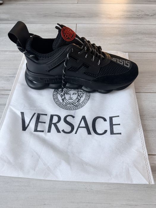 Papuci versace chain reaction