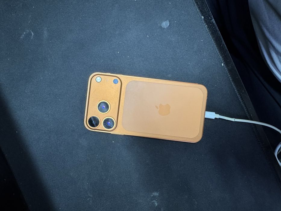 Iphone X в корпесе 17